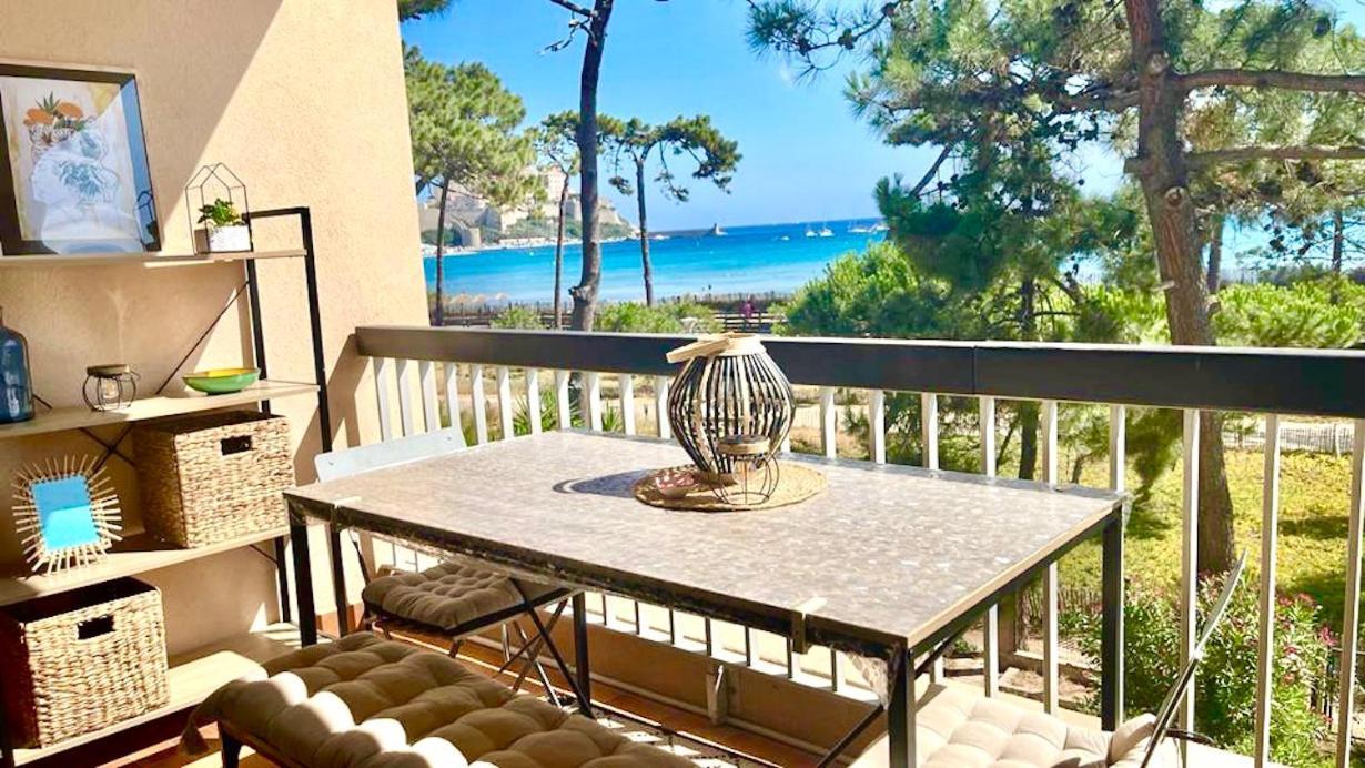 Appartement Ou Studio La Mer & La Plage A Vos Pieds Calvi Esterno foto